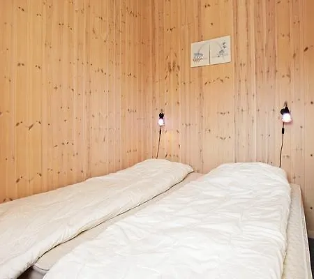 Dom wakacyjny Two-bedroom Holiday In Henne 1 Henne Strand